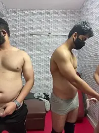 John_desihunk — Stripchat stream photo (Feb 2026)