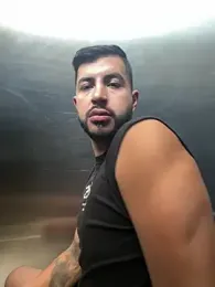 biglatinomaster — Stripchat stream photo (Aug 2026)