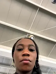 maryuri_21 — Stripchat stream photo (Nov 2025)