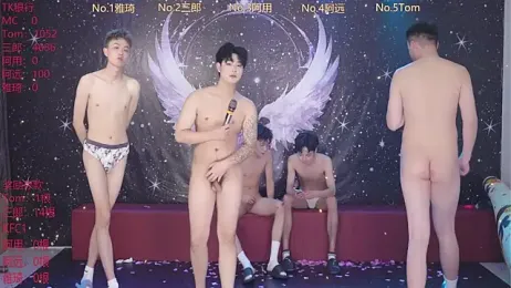 ATM-001 — 在 stripchat 直播的网络摄像头模特