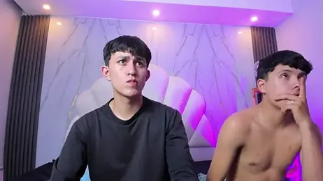 hoot_booys_ — 在 stripchat 直播的网络摄像头模特