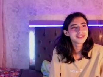 pixy_20 — 在 chaturbate 直播的网络摄像头模特