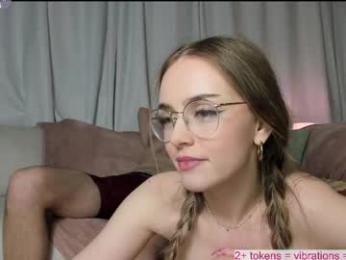 laurenxcros — 在 chaturbate 直播的网络摄像头模特