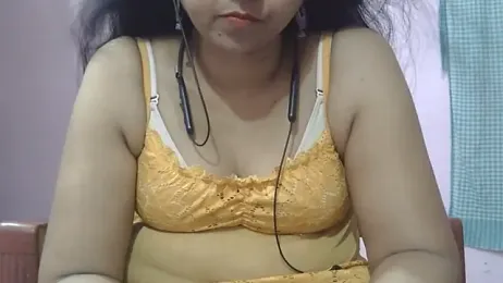 Pooja-suman — Stripchat stream photo (May 2026)