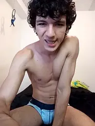 whit3_raven_ — Stripchat stream photo (May 2026)