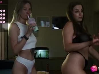 mel_collins — Chaturbate stream photo (Jul 2025)