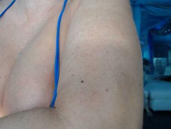 adrianna_fox — Bongacams stream photo (Jul 2026)