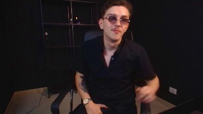 FelixStark — 在 cam4 直播的网络摄像头模特