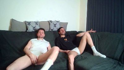 TwoTwinkHusband — Cam4 stream photo (Apr 2026)