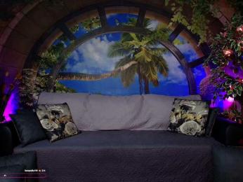 RoxanneBlize — Bongacams stream photo (May 2026)