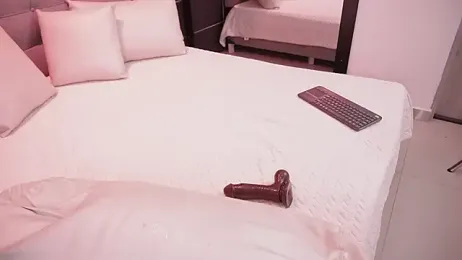 BellaLatinaTS — 在 stripchat 直播的网络摄像头模特