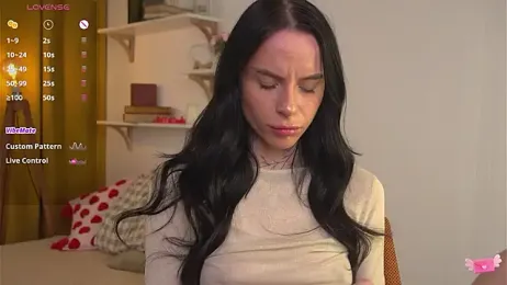 livia_starwars — 在 stripchat 直播的网络摄像头模特