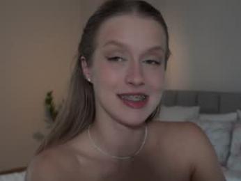 ella_twinkle — Chaturbate stream photo (Jul 2026)