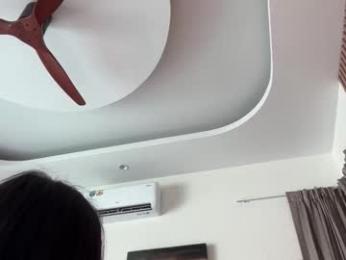 yourlittlesunrise_ — 在 chaturbate 直播的网络摄像头模特