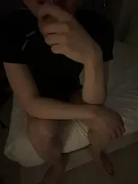 max_04 — 在 stripchat 直播的网络摄像头模特