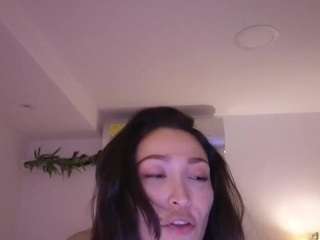 azaleiia — Camsoda stream photo (Apr 2026)