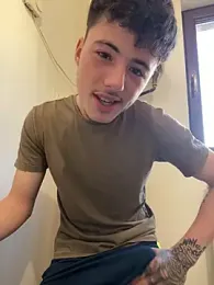 denysio69 — Stripchat stream photo (Apr 2026)