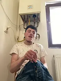 denysio69 — Stripchat stream photo (Apr 2026)