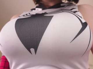 elvinaclagg — 在 camsoda 直播的网络摄像头模特