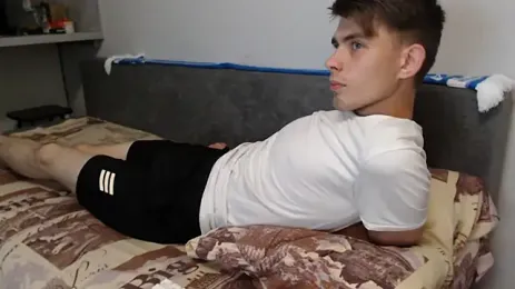 Student_Oliver — Stripchat stream photo (Aug 2026)