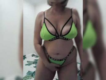 mery8poppins — 在 bongacams 直播的网络摄像头模特