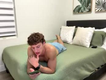 noah69nines — 在 chaturbate 直播的网络摄像头模特