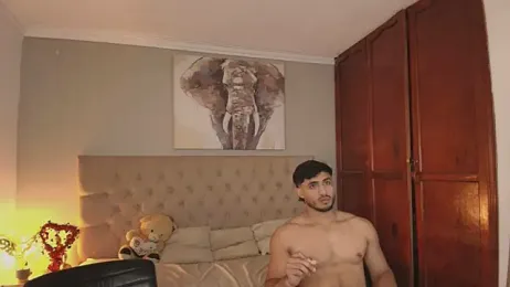 Maxi_and_Ares — Stripchat stream photo (Apr 2026)