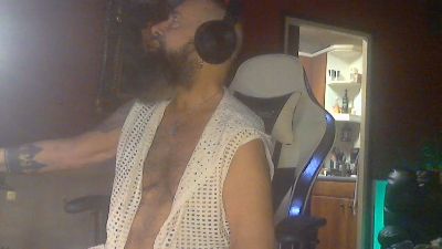 musclepigbcn — 在 cam4 直播的网络摄像头模特