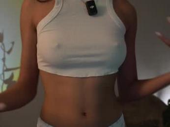 littlemiss_kira — 在 chaturbate 直播的网络摄像头模特