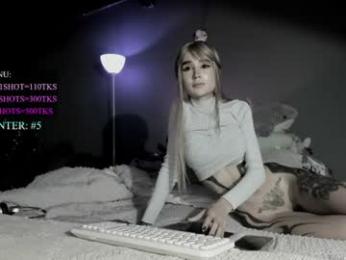 lonelly_lolly98 — chaturbate