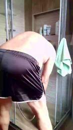 nakedworkbear2 — 在 cam4 直播的网络摄像头模特