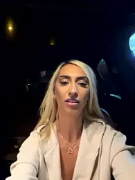KelseyJunes — 在 stripchat 直播的网络摄像头模特