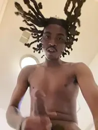 Mr11inchesnluvv — Stripchat stream photo (Apr 2026)