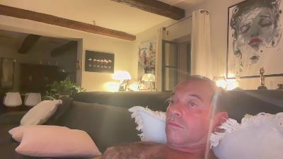 osiris8475 — 在 cam4 直播的网络摄像头模特