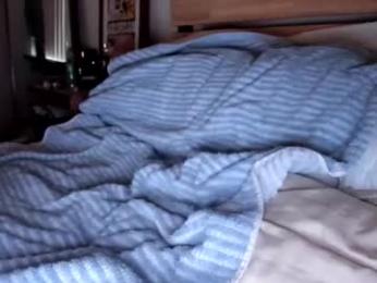 hung_dude_19 — 在 chaturbate 直播的网络摄像头模特