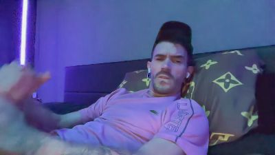 manutattoo — Cam4 stream photo (Oct 2025)