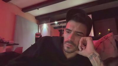 manutattoo — Cam4 stream photo (Oct 2025)