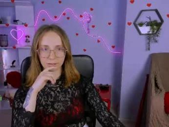 evalora_vei — 在 chaturbate 直播的网络摄像头模特