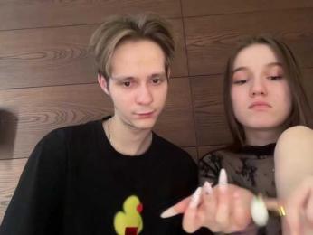 titsDestroy2007 — 在 bongacams 直播的网络摄像头模特