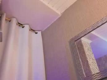tian_slim — 在 chaturbate 直播的网络摄像头模特