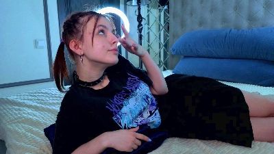 CarmeliaFilipi — 在 cam4 直播的网络摄像头模特