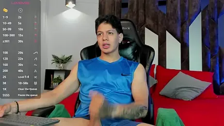 TonyPetrovjs — 在 stripchat 直播的网络摄像头模特