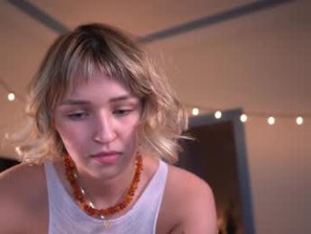 ms_dira — 在 chaturbate 直播的网络摄像头模特