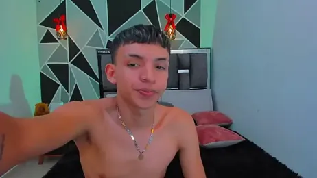 Juan_Nd_Steven — 在 stripchat 直播的网络摄像头模特