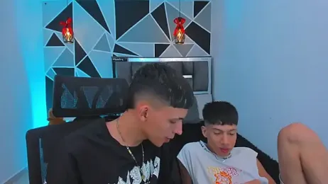 Juan_Nd_Steven — 在 stripchat 直播的网络摄像头模特