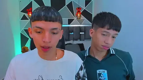 Juan_Nd_Steven — 在 stripchat 直播的网络摄像头模特