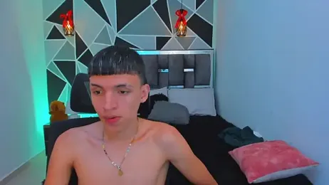 Juan_Nd_Steven — 在 stripchat 直播的网络摄像头模特