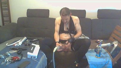 yoshi81 — Cam4 stream photo (Jun 2026)