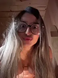 AliceStone19 — Stripchat stream photo (May 2026)