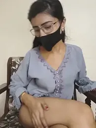 Rubina_69 — Stripchat stream photo (Jun 2026)